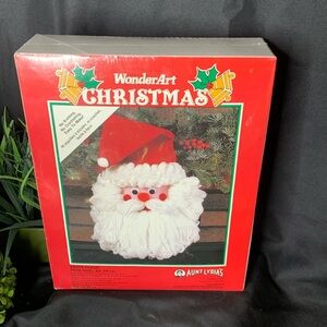 NIB Vintage 1990’s Wonder Art Kitschy Christmas Santa Claus Art Kit